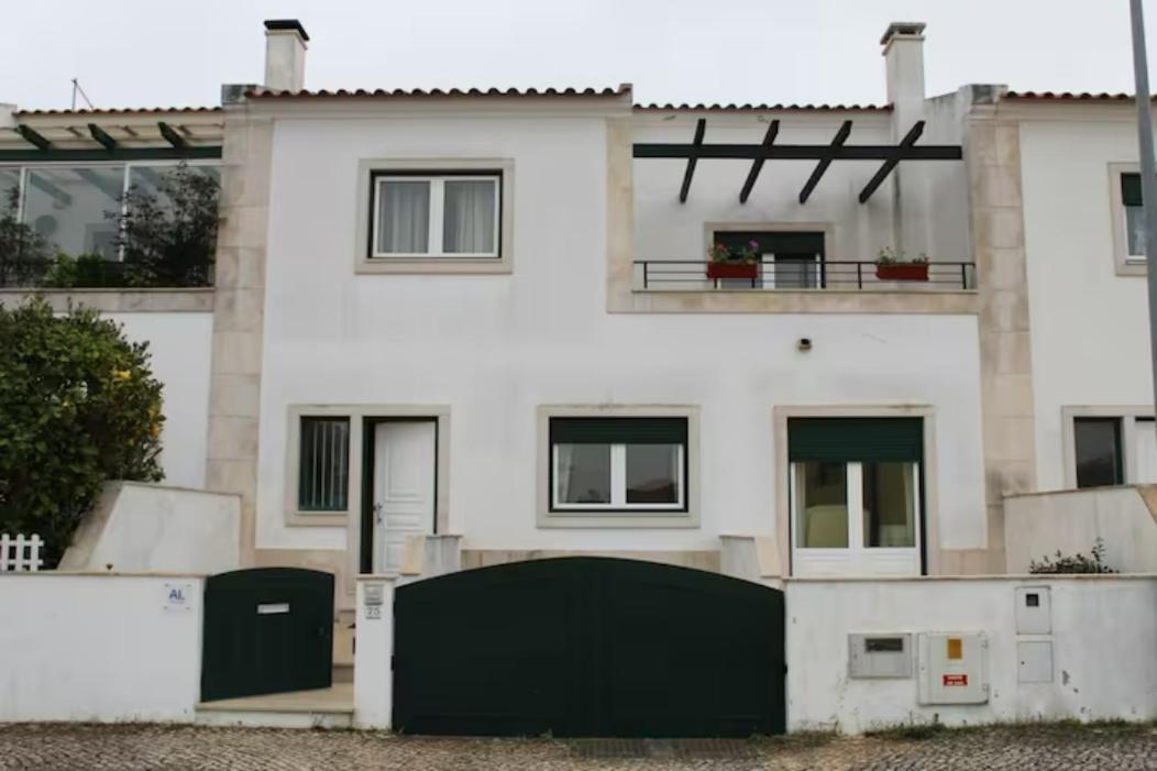 Casa Dos Limoes Hotel Caldas Da Rainha Exterior foto